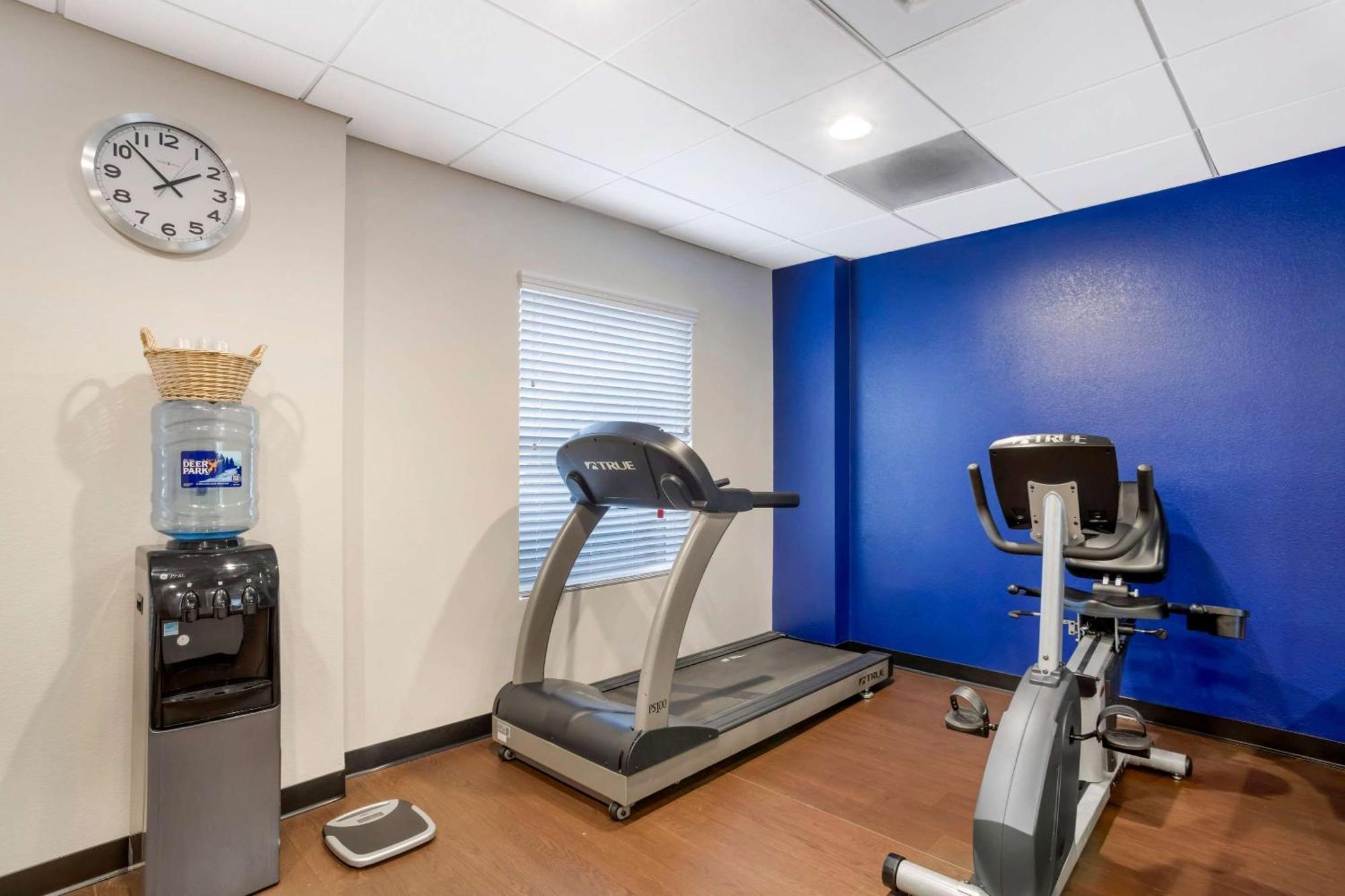 Comfort Suites Near Birkdale Village- Хънтърсвил Екстериор снимка