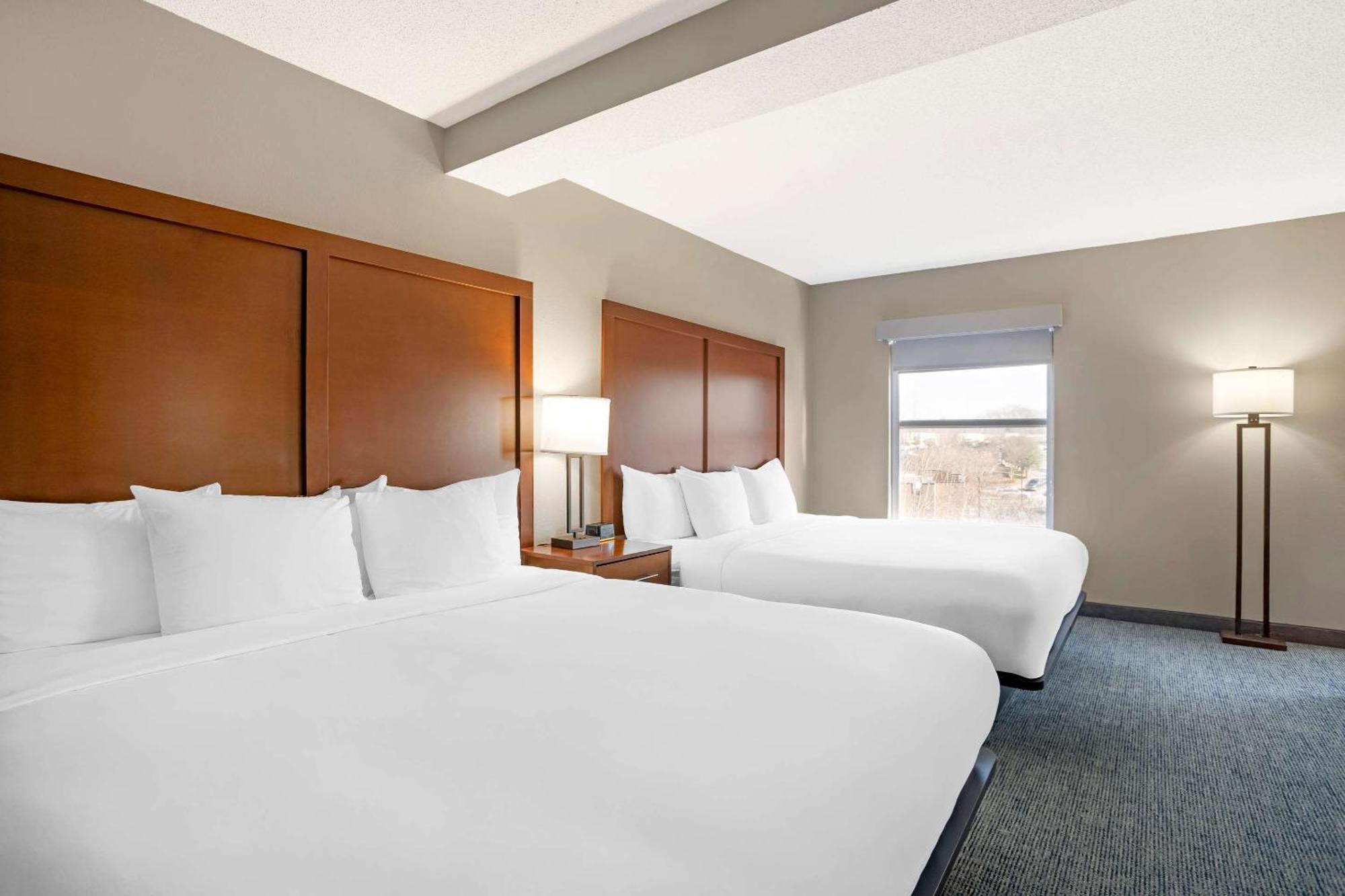 Comfort Suites Near Birkdale Village- Хънтърсвил Екстериор снимка