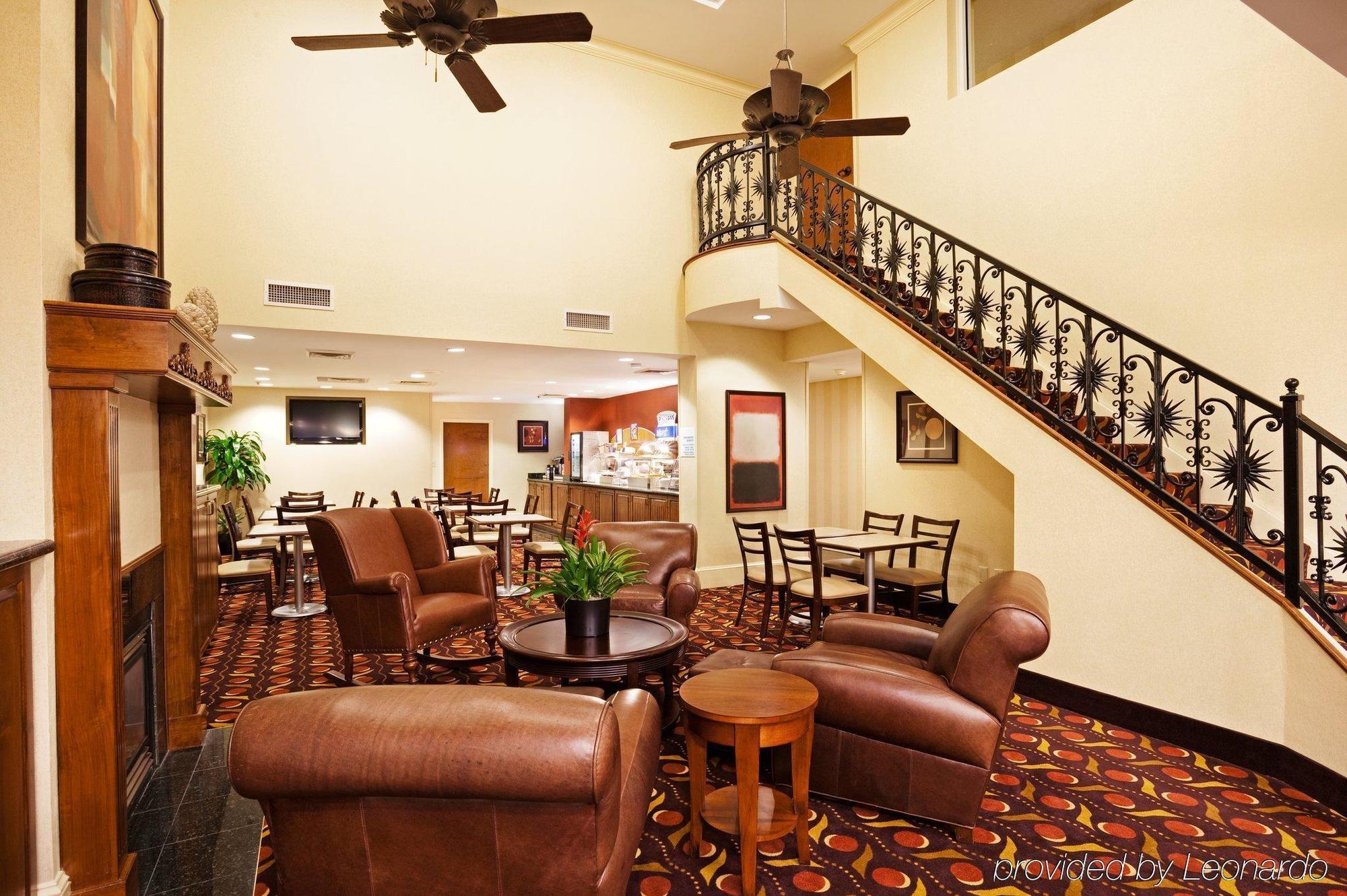 Comfort Suites Near Birkdale Village- Хънтърсвил Интериор снимка