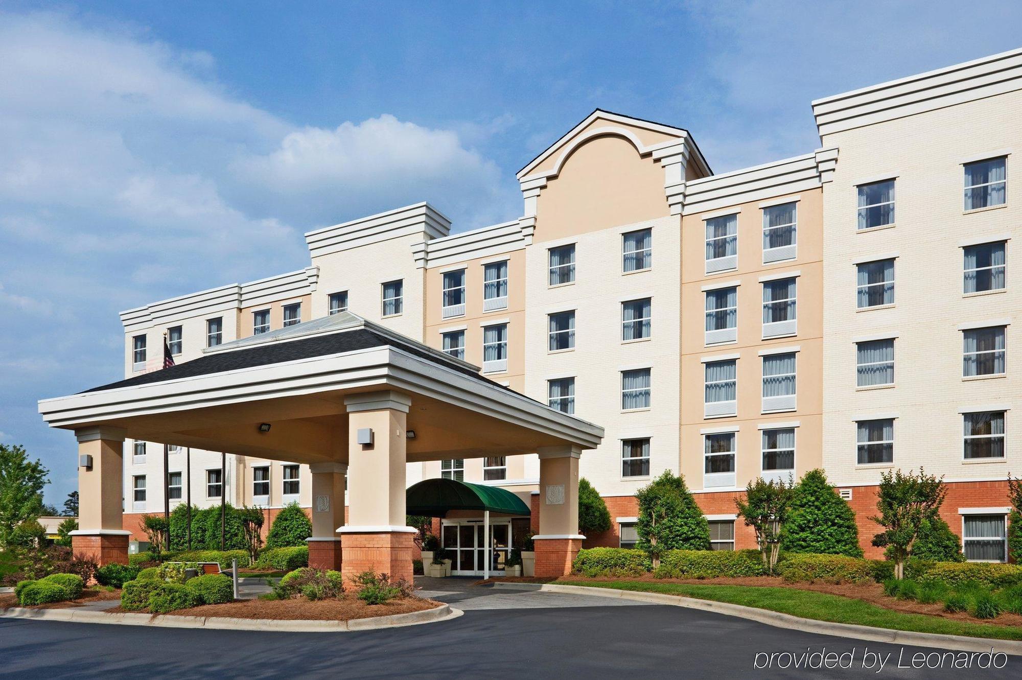 Comfort Suites Near Birkdale Village - Хънтърсвил Екстериор снимка